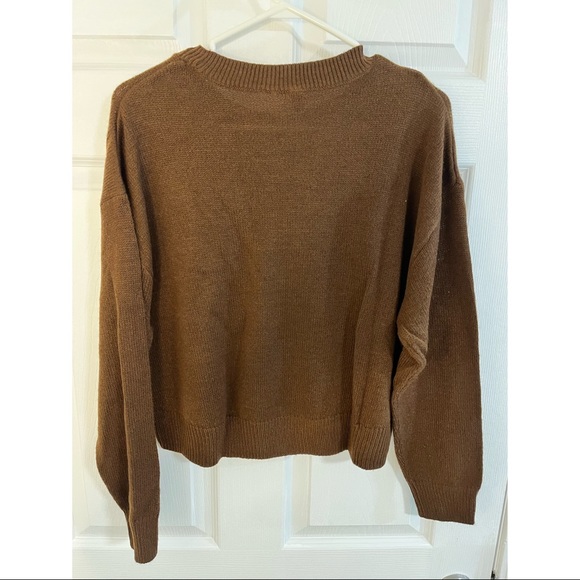 H&M Dark Brown Soft Sweater. Round neckline, long sleeves, round - Picture 3 of 3